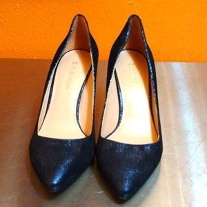 Enzo Angiolini blue 9m 3inch heel.